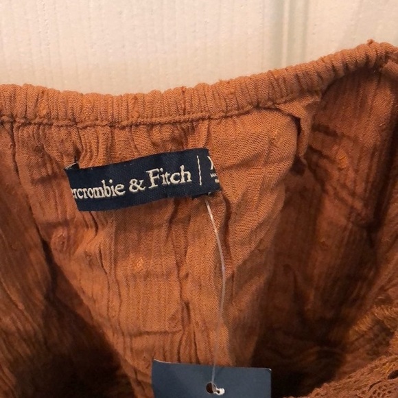 Abercrombie lace tank top - Picture 3 of 4